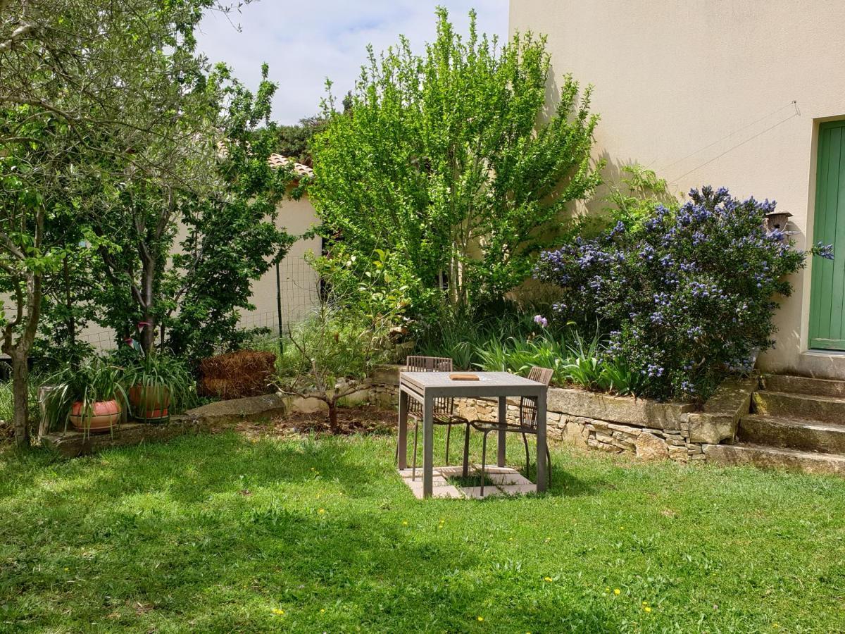 Pause Couleur Lavandula Roussas Esterno foto